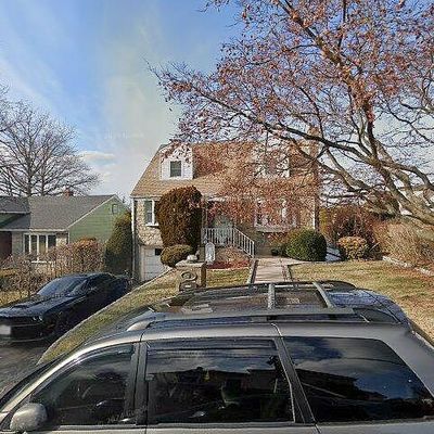 9 Calmet Pl, Yonkers, NY 10704