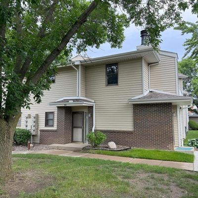 1016 E Travelers Trl, Burnsville, MN 55337