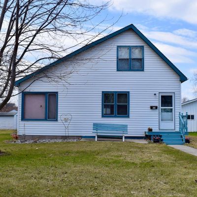 1019 Horace Ave N, Thief River Falls, MN 56701