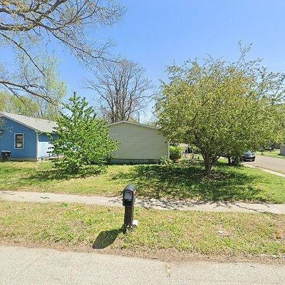 1038 Se Lime St, Topeka, KS 66607