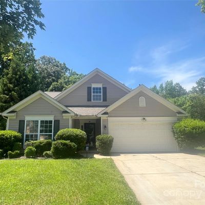 108 Morning Dew Ln, Mount Holly, NC 28120