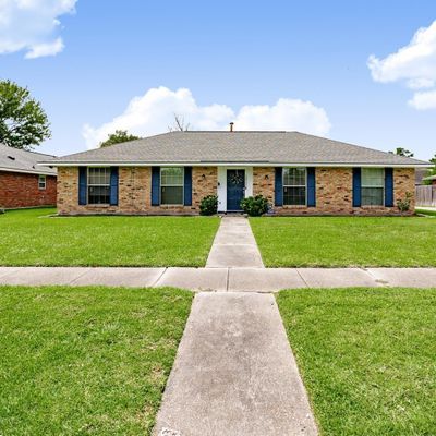 12520 Sherbrook Dr, Baton Rouge, LA 70815