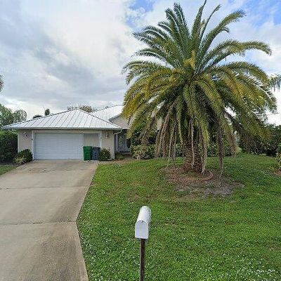 130 Miller Dr, Sebastian, FL 32958