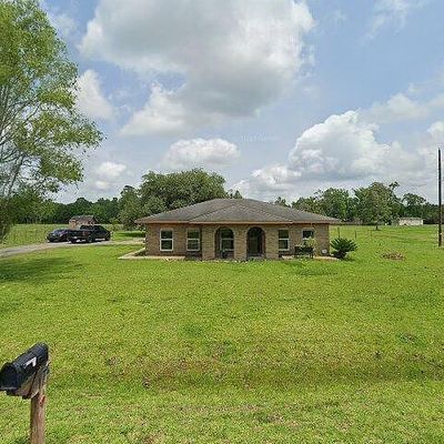 131 Duncan Rd, Liberty, TX 77575