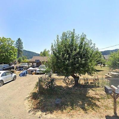 1368 Sunset Ln, Sutherlin, OR 97479