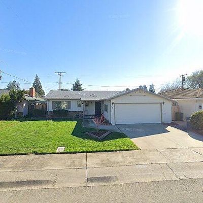 1132 S Orange Ave, Lodi, CA 95240