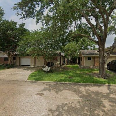 1517 Silverpines Rd, Houston, TX 77062