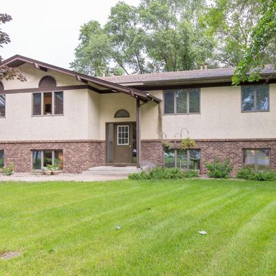 1611 Roundhouse Cir, Shakopee, MN 55379