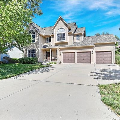 16127 S Summertree Ln, Olathe, KS 66062