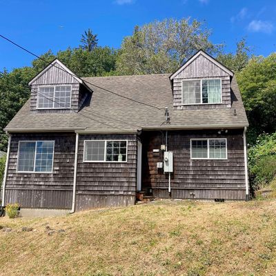 1676 Se 2 Nd St, Astoria, OR 97103