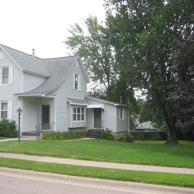 1713 N 5 Th St, Clinton, IA 52732