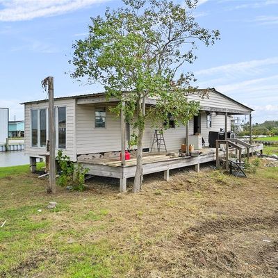 1926 Bosarge St, Crystal Beach, TX 77650