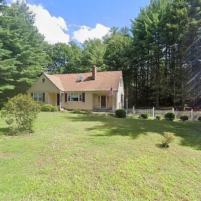 2 Howard St, Simsbury, CT 06070