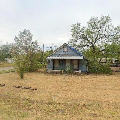 201 W 3 Rd St, Breckenridge, TX 76424