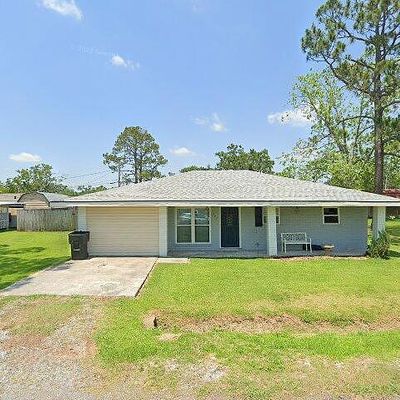 202 Kenneth St, Houma, LA 70360