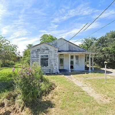 2020 Jackson Rd, Victoria, TX 77901