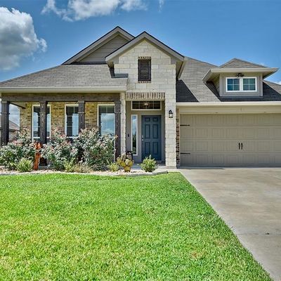 2048 Muscadine Trl, Brenham, TX 77833