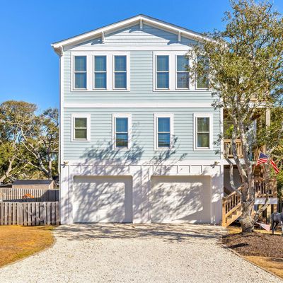 208 Se 78 Th St, Oak Island, NC 28465