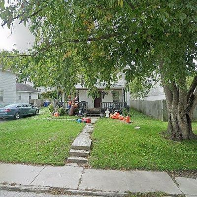 2136 Grand Ave, Davenport, IA 52803