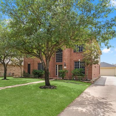 17719 Feathers Landing Dr, Tomball, TX 77377