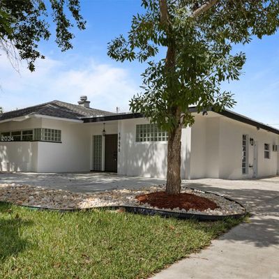 18490 Sw 83 Rd Ave, Cutler Bay, FL 33157