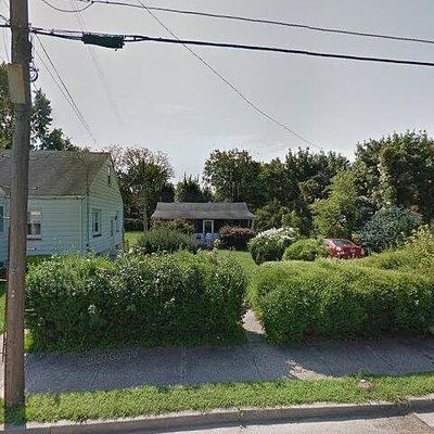 24 Elm St, Salem, NJ 08079