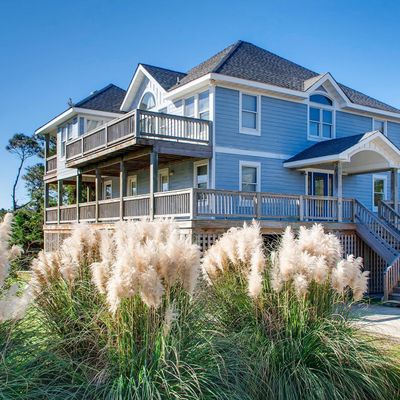 25228 Island Pines Dr, Waves, NC 27982