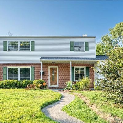 27 Deerfield Blvd, Hampton, VA 23666