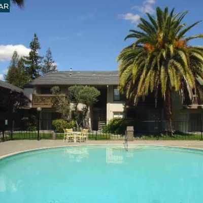 2730 Oak Rd #10, Walnut Creek, CA 94597