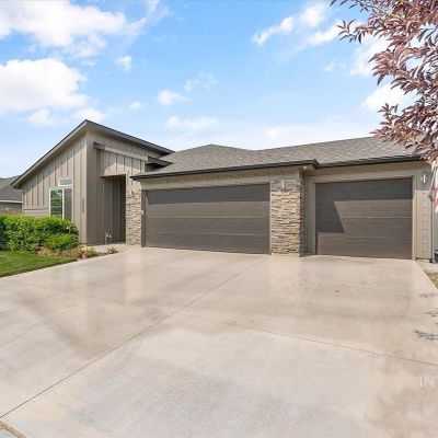 3059 N Moonshadow Ave, Kuna, ID 83634