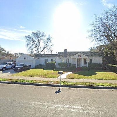 2864 Country Club Blvd, Stockton, CA 95204