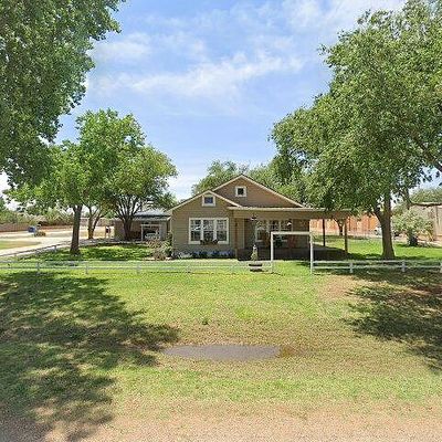 402 Ranch Rd, Ropesville, TX 79358