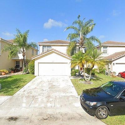 4101 W Silverado Cir, Hollywood, FL 33024