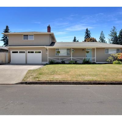 422 Shamrock Ave, Eugene, OR 97404