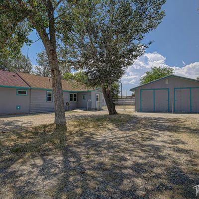 368 Crescent Dr, Mills, WY 82604