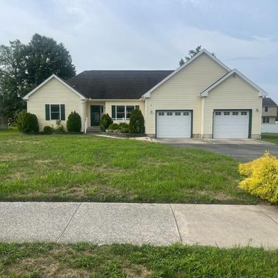 501 Jennifer Ln, Vineland, NJ 08360