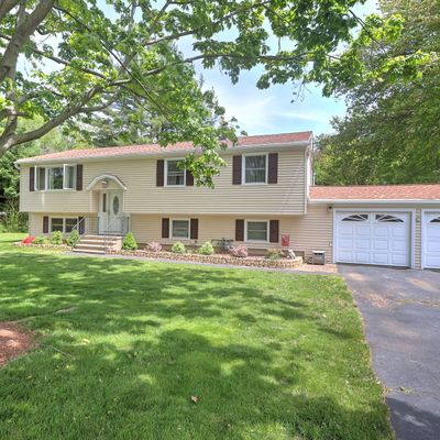 45 Benneville Rd, Milford, CT 06461