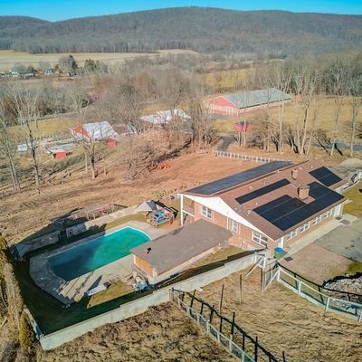 610 Jackson Valley Rd, Oxford, NJ 07863