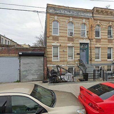 633 Warwick St, Brooklyn, NY 11207