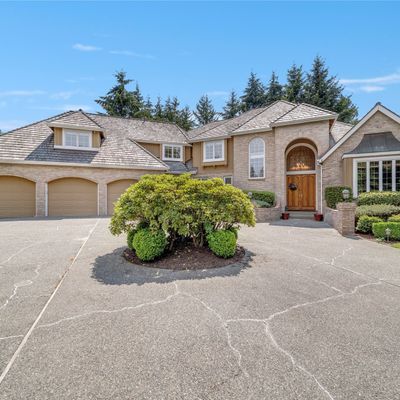 6576 163 Rd Pl Se, Bellevue, WA 98006