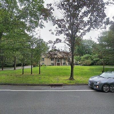 696 Ewing Ave, Franklin Lakes, NJ 07417