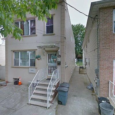 7 Holmes Ln, Brooklyn, NY 11236