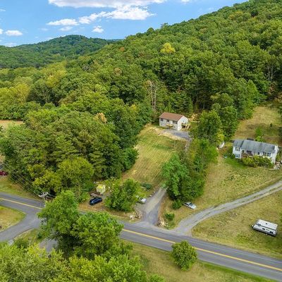 5524 Howellsville Rd, Front Royal, VA 22630