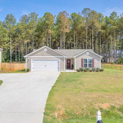 560 Walnut Dr, Hartwell, GA 30643