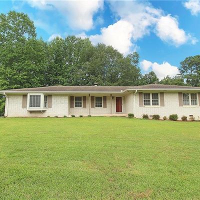 5703 Woodland Dr, Douglasville, GA 30135