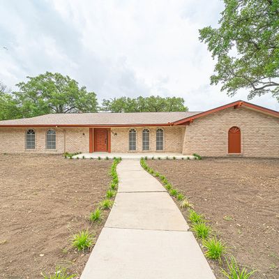 602 Sunhaven Dr, Windcrest, TX 78239