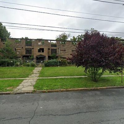 792 E 3 Rd Ave, Roselle, NJ 07203