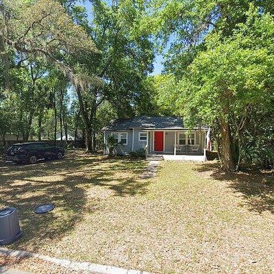 818 Cove St, Green Cove Springs, FL 32043