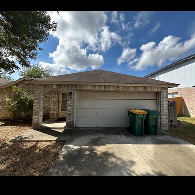 8206 Grimchester, Converse, TX 78109