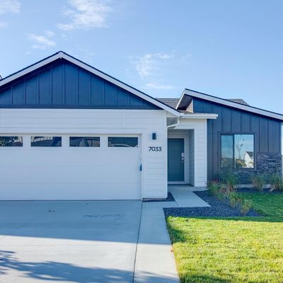 7033 W Redwood Creek Dr, Meridian, ID 83646